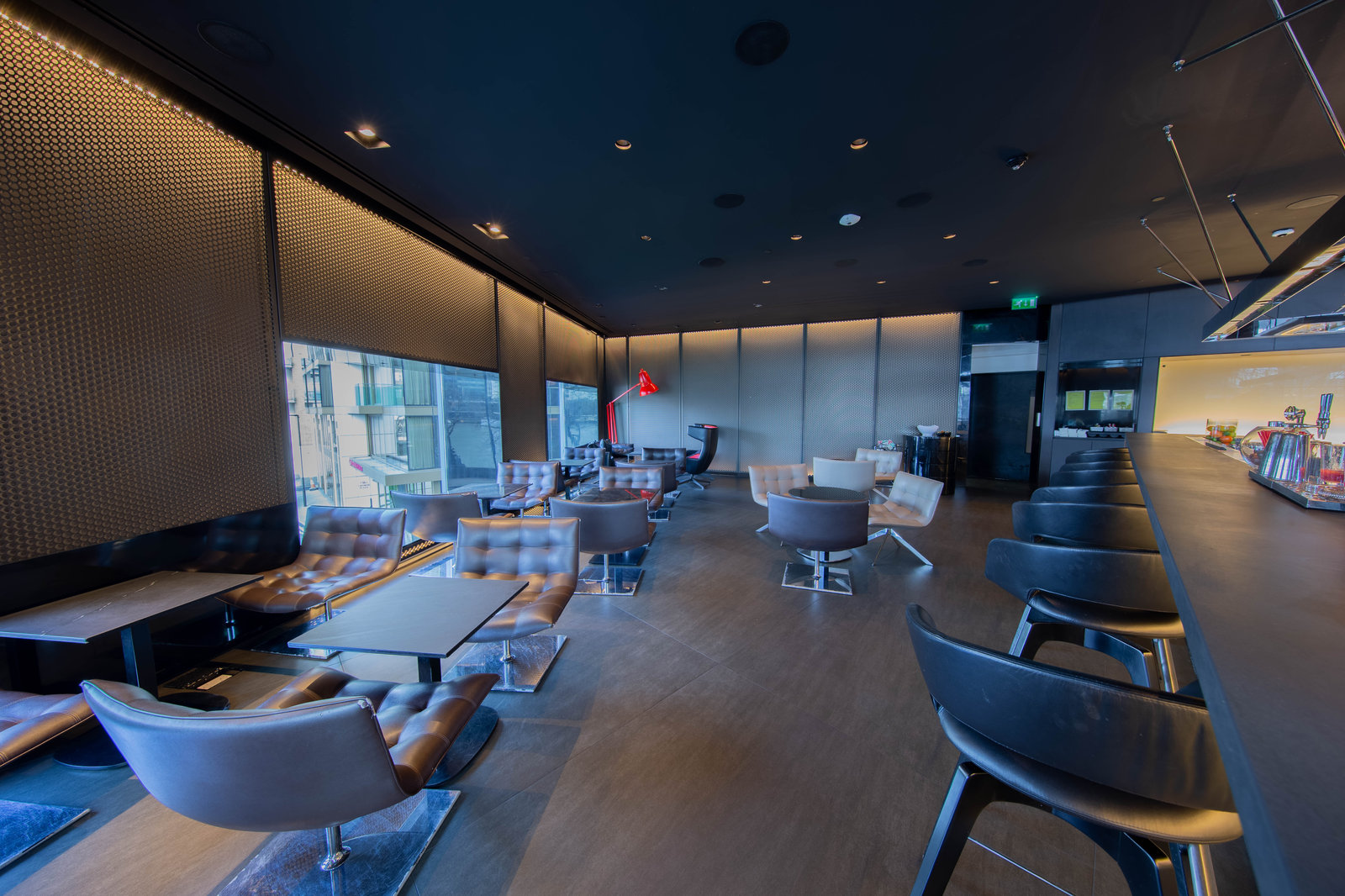 Park Plaza Riverbank, London — refurbishment by Qustom